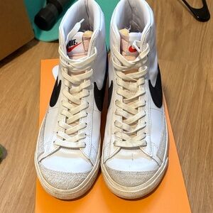 IOB Nike Blazer Mid ‘77 women’s 8.5 CZ1055 100